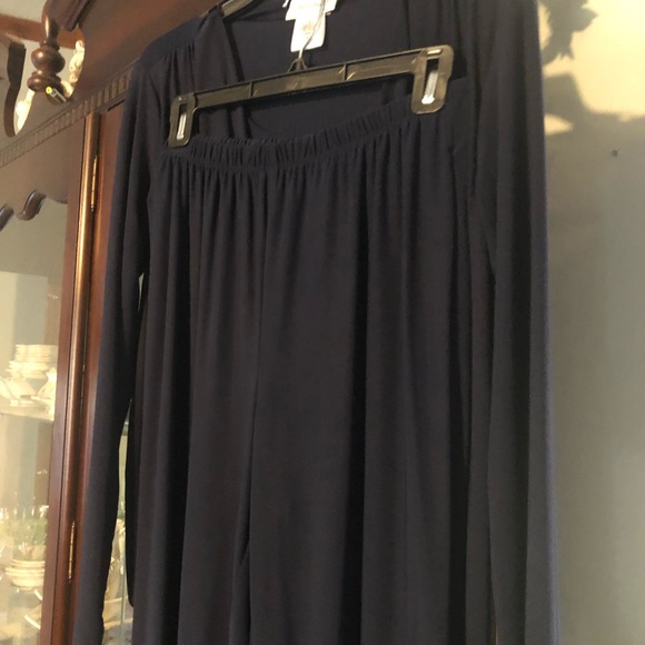 Serengeti Fashions Pant Suit - Picture 1 of 7